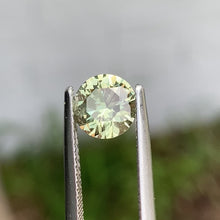 1.66ct Light Green Sapphire, Round