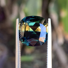 9.53ct Parti Sapphire, Cushion