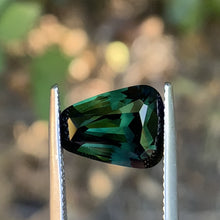 5.76ct Green Sapphire, Spaceship Shape