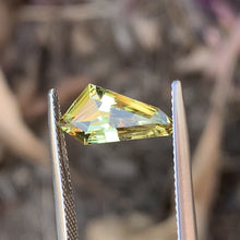 2.22ct Yellow Sapphire, Freeform